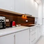 Aparthotel Platinum Towers 2*