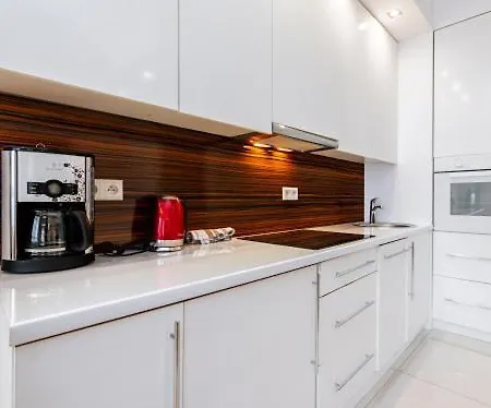 Aparthotel Platinum Towers 2*