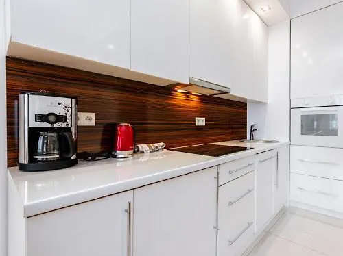 Aparthotel Platinum Towers 2*